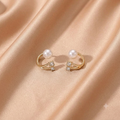 Elegante Edelstahl-Ohrstecker mit Perle und Zirkonia – Vergoldete Creolen-Ohrringe im modernen Design