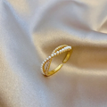 Eleganter Edelstahl-Ring im Wickel-Design mit Perlen und Zirkonia – Vergoldeter Verlobungs- und Modering