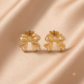 Verspielte Edelstahl Ohrstecker in Gold – Elegantes Schleifen-Design, Coquette-Aesthetic & Hautfreundlicher Alltagsschmuck