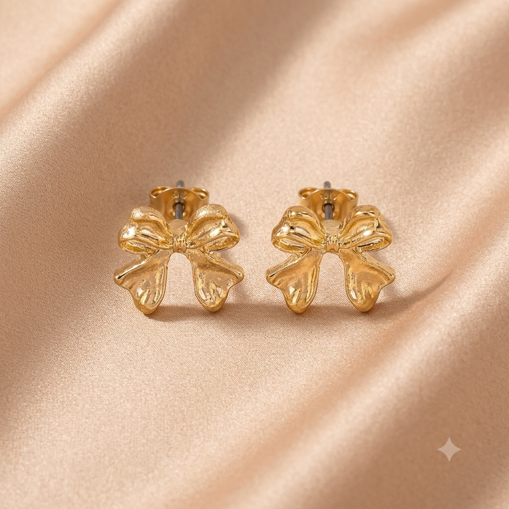 Verspielte Edelstahl Ohrstecker in Gold – Elegantes Schleifen-Design, Coquette-Aesthetic & Hautfreundlicher Alltagsschmuck