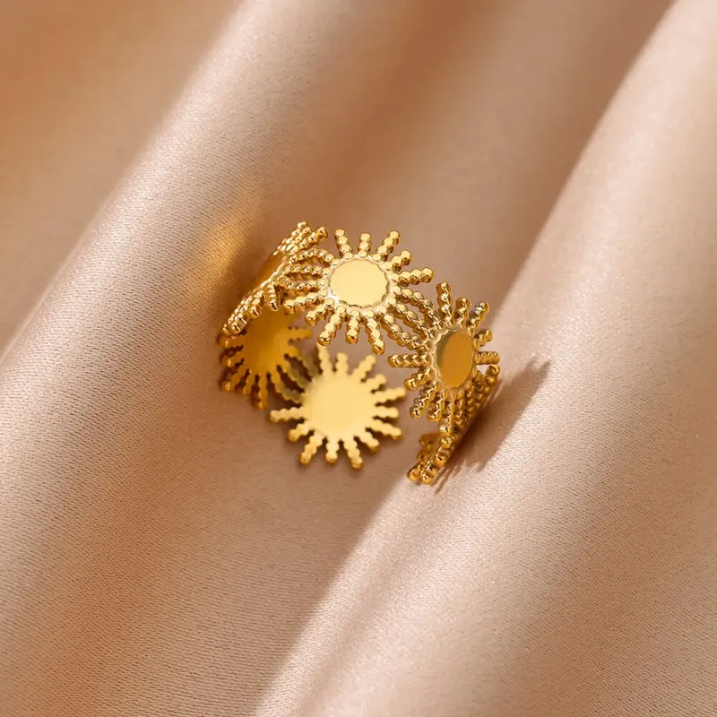 Vergoldeter Edelstahl Ring im Sonnen-Design – Statement Ring mit himmlischem Sonnenstrahlen-Muster, Langlebig & Hautfreundlich