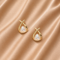 Elegante Perlen-Ohrstecker aus Edelstahl – Goldfarben